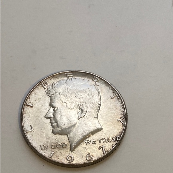 1967 Kennedy Half Dollar Coin - Picture 1 of 4